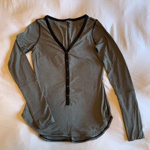 Lululemon striped long sleeve top size 8